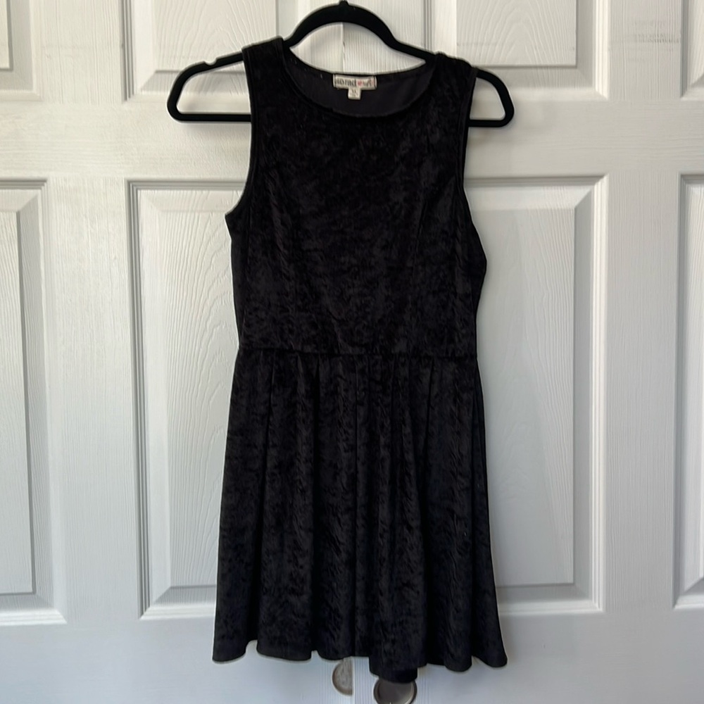 Sorad by A Black Velvet Dress